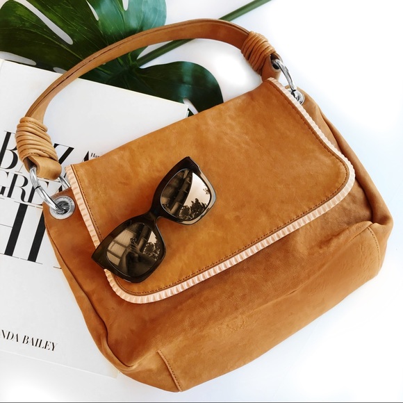 Stuart Weitzman Handbags - Stuart weitzman collection distressed leather bag